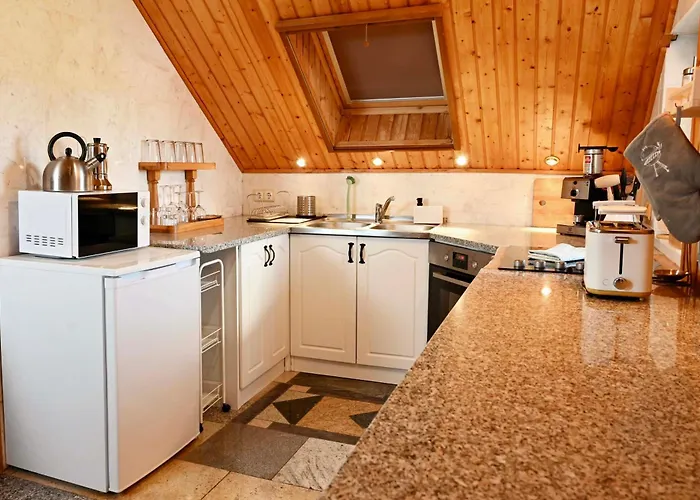 Erdoterasz Vendeghaz & *