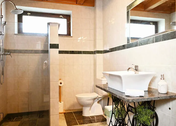 Apartament Erdoterasz Vendeghaz & *